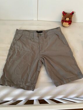 Kenneth Cole Men's Light Khaki Flat Front Shorts
